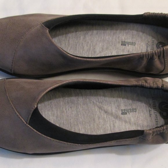 NEW Clarks Cloudsteppers. Size 10 Color Brown - Picture 2 of 4